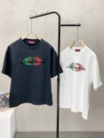 Gucci古驰独家专供新款原单男士休闲春夏短袖 高端定制 高端版本 时尚百搭爆款进口面料 手感超柔软细腻 穿着亲肤舒适 高端精品 代工厂p精细做工 上身非常赞
