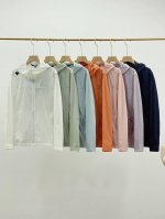 descente迪桑特轻薄防晒户外皮肤衣 白、绿、蓝、橙、粉、紫、黑 S-3Xl 宝子们！挖到高性价比王炸单品啦！这款迪桑特同款户外皮肤衣，原厂跟单品质在线，用