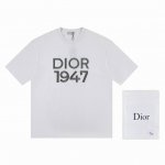 w3654# 迪奥Dior*2025最新款短袖 材质:采用高版本300G双纱精梳棉 尺寸:S M L Xl 颜色:黑色 白色