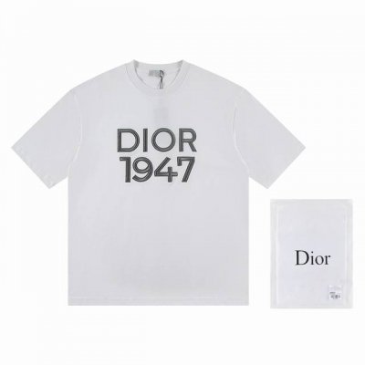 w3654# 迪奥Dior*2025最新款短袖 材质:采用高版本300G双纱精梳棉 尺寸:S M L Xl 颜色:黑色 白色