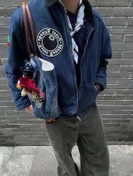 Stussydenim Tears联名牛仔夹克 各位博主各种穿搭百花齐发一衣难求 不同Size搭出不同Style 足以证明你的衣橱必须要有一件工装夹克 这款算得