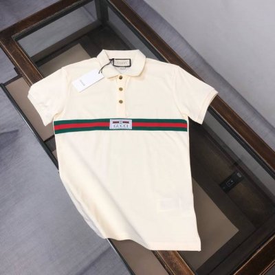 Gucci 古驰 2025春夏最新款polo衫～ 备受推崇 男女同款 商务休闲翻领polo衫～很精致！ 三标齐全～合体的剪裁版型衬托出了极简主义的设计风格，把优