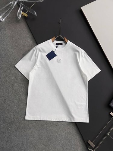 2025独家 新品 1V*爆款 美国杜邦公司所罗纳面料黑科技 爆款现货春夏短袖 简约基础衣橱神器 休闲百搭必备款 做工走线质感一流 两色推荐 修身版型 码数 M