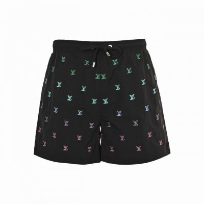 louis Vuitton 路易威登 25Ss 全幅老花渐变刺绣短裤 lv新款沙滩短裤选用科技面料塑造侧开衩设计 再以刺绣工艺赋予全幅 Lv Blason 标识