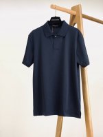 loropiana L.P 起脚珠地翻领短T。 非常规面料裁剪缝制 , 像毛衣一样横机提花织造！ 进口丝光棉纱线, 厚度和常规珠地一样 ,凉爽透气。 高难度提花