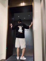 上新 超级吸睛 Adidas 阿迪达斯三叶草个性熊 情侣款圆领短袖T恤 全部采用上等原料 质感好颜色鲜明 这种款式上身回头率超高 基础款的圆领Tee,男女均可驾