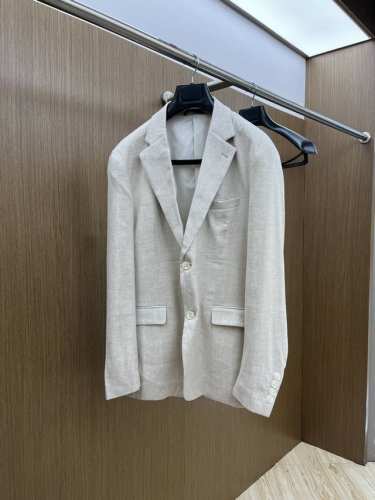爆款 Bc 抢先发售 2025新款西服外套，原单狠货 意大利进口面料，欧洲专柜同步，上身更随意大方，专柜原版五金奢华高档定制配饰新作！奢华品牌特质Logo点缀设