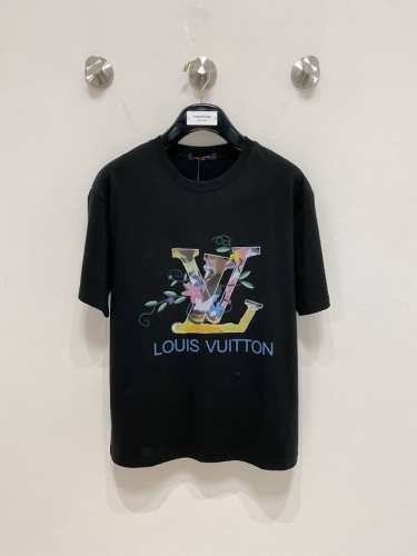 市场有仿版认准工艺和面料 25Ss驴家纯棉最新面料 最高版本 胸前字母标识图案涂鸦工艺经典标识图案Logo时尚简约潮流短袖，最顶级的品质专柜原单短袖，顶级制作工
