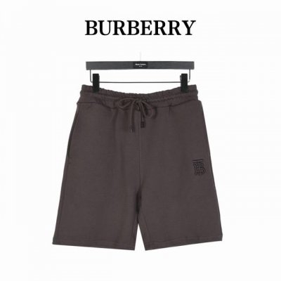 巴宝莉 Burberry便签短裤 又是一款这个夏天不得不收的Burberry爆款！ 太好看啦马上入手不要犹预、巴宝莉短裤里面最爆的单品！ 干爽透气.耐穿完美不可
