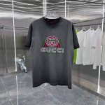Gu 2025新款 雪花酸洗做旧 刻字模+印花 定制面料 短袖T恤 上身超好看 男女同款 S M L Xl Xxl 五个码 洗水灰 洗水咖 洗水黑