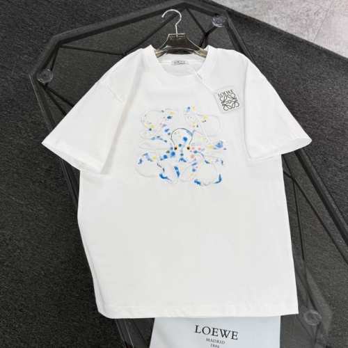 loewe罗意威 25Ss 采用300克高密度纯棉 不变形 不缩水 三标齐全 男女同款 工艺：数码印花+特种凹凸刺绣 颜色：白色 黑色 Size：S-Xl