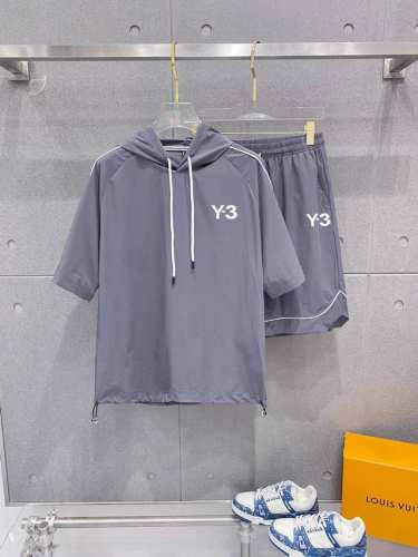 y3 官方同步更新 短袖套装 经典织带点缀 轻盈舒适透气四面弹面料 冰凉冰凉 夏天一定要来一套 必备款 M-3Xl 不可拆卖 下单提供身高体重