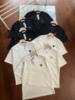 上新P100 cdg Play 川久保玲2025早春夏新款爱心八色短袖T恤 品质升级双纱240G克重，精致做工，手感柔软，卡通图案富有童趣色彩 质地柔软细腻，贴