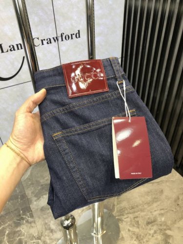 gucci。高端定制、25Ss早春最新款原牛仔裤 柜台同步发售 原版定制复刻 客供五金辅料 原单品质 6进口牛仔面料重工洗水 做工走线精细 上身绝佳！优选单品F