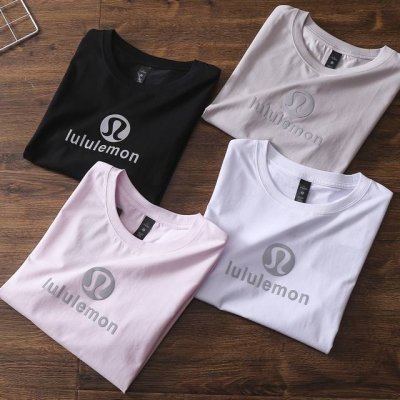 更多细节图展示！ Lululemon经典款T恤：运动与时尚的完美融合在时尚与运动的交汇领域，Lululemon始终是品质与风格的代名词。今天为大家介绍的这款Lu