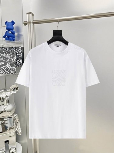 loewe 罗意威25Ss新款短袖 最高版本重工艺经典刺绣Logo图案 高标准定制 上身非常有型 客供进口高档280克纯棉面料质感非常细腻 细节工艺精湛考究 塑