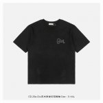 dior 迪奥 25Ss Dio艺术字体印花短袖 面料采用230克重精梳棉 定制32支1*1螺纹 成衣两遍水洗处理 面料舒适亲肤无异感 定制定染面料 纺织密度高