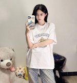 Versace 范思哲皇冠字母印花短袖 上身图