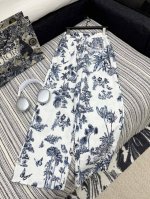 爆款现货 原单品质 Dio*｜25新款印花休闲裤 清新自然！一裤解锁夏日多巴胺！ 把莫奈花园穿在腿上！这条印花神裤用泼墨般的绚丽色彩，让每个细节都藏着艺术灵感