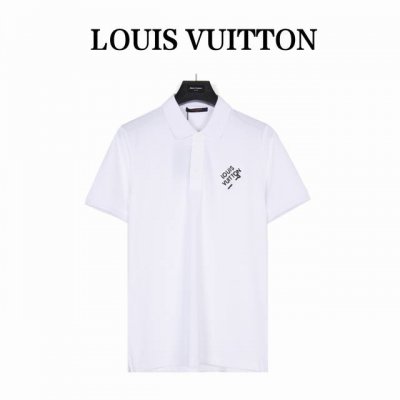 louisvuitton 路易威登 胸前胸针Polo短袖 23夏季渠道限定配色，好多Polo衫都显得老气，而这款却意外的阳光帅气 上身超级洋气有气质，女生也能轻