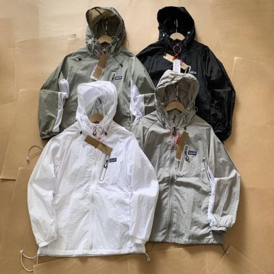 patagonia巴塔哥尼亚轻薄透气防晒衣防风皮肤衣外套 抗撕装尼龙面料，四面弹力演绎，不担心会紧绷束缚，有自如的活动效果，防风恒温、还可以防止蚊虫叮咬户外探险