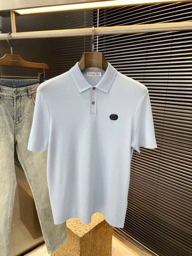 dior- 迪奥 2025春夏最新款Polo短袖，采用最新伊力特面料 手感柔软、成分柔软舒适 经典设计风格 特殊定制 简单的裁剪方式拼接，体现出工人不凡的工艺，