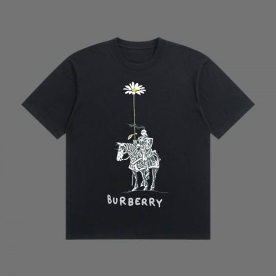高端品质 Burberry 2025Fall 春夏系列 花朵战马短袖T恤 区别普通印花 定织270G32支双纱纯棉面料 宽松版型 男女同款 Size：S M L