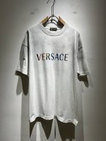versa*E 范*哲2025春夏新款男女同款情侣做旧短袖T恤，潮流轻奢新品登场 原单复刻产物 高端品质 市场最高版本 米兰时装设计师款 先睹为快，独家现货发售