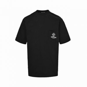 chrome Hearts 克罗心 口袋十字架印花短袖 面料采用280克重精梳棉，定制32支1*1螺纹，成衣两遍水洗处理，面料舒适亲肤无异感，定制定染面料，纺织