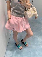 Miumi* 25Ss春夏新款 知识分子风花苞蓬蓬超短半裙 原版开发 高版出品 定制进口衬衫面料挺阔有型 双层工艺三角内裤设计 抽绳松紧腰版型上身绝绝子 复古风