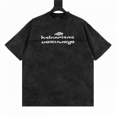 Balenciaga 巴黎世家 渲染满天星刺绣字母圆领短袖 采用双纱平纹，100%棉，32支双纱棉高密布，面料用的是国产新疆优质棉纱，新疆棉花是国产棉花中公认的