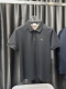 Burberry 巴宝莉 25春夏新品刺绣工艺Polo衫，袖口字母设计，领口饰有三扣门襟，胸前饰有刺绣图案，格子织领，采用细珠丝光珠地面料；多色设计，共9色，黑