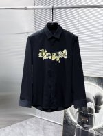 迪奥 Dior 2025Ss新款长袖 衬衫 衬衣，高端版本！专柜定制面料 透气舒适度高，细节无可挑剔，品牌元素设计理念，体现高品质。手感细腻柔软！呈现休闲裁剪，