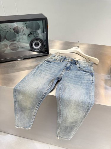 LV。 ｜春夏新款牛仔裤，修身裤型 ：28-36