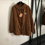 P270款号20251162 Miumi*新款 Logo胶印长袖连帽风衣拉链外套，棕色，Sml， L码；肩宽58，胸围118，袖长55，衣长74
