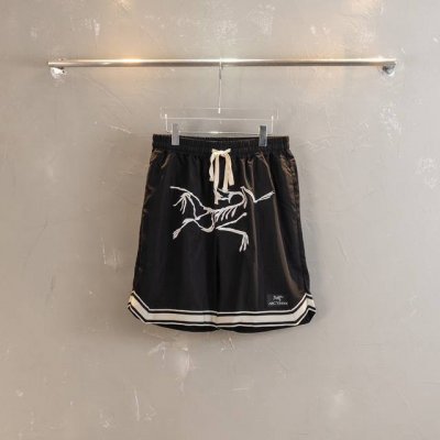 款M88 始祖鸟短裤 Arc‘Teryx 24Ss 始祖鸟裆前字母刺绣大Logo织带短裤 精选高精度酷丝绵精梳面料 清爽丝滑透气 告别厚重感 清清爽爽 全身Ov