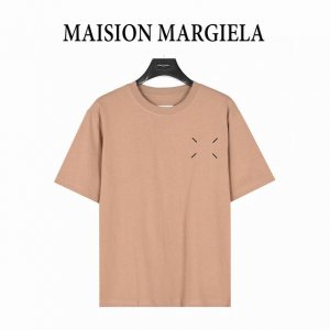 maisonmargiela 马吉拉 后背数字重影印花短袖T恤 重磅精梳280G纯棉双纱面料 3D数码直喷工艺 螺纹定织定染通肩拉条工艺增加衣物清洗寿命 触感舒