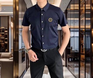 h*Rmes 爱马仕2025早春新款男士原单休闲短袖衬衫 官网同步发售 简洁时尚百搭 高端品质无缝切割包边 贴布刺绣烫钻Logo设计 定制进口锦氨天丝棉面料 弹