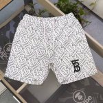 2025新款Burberry巴宝莉Tb字母图案Logo印花休闲情侣速干短裤沙滩五分裤，时尚与经典的完美融合，百搭不挑人，轻松适配各种风格。精致标志，色彩点缀，低