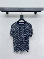 l家老花网纱短袖上衣 经典款 质感细腻软糯 经典减龄单品 设计时髦版型不挑人上身巨显瘦 白富美必收的完美单品 质感超赞完美做工品质 高品质 尺码Sml