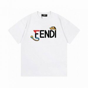 款号：G2119 Fendi 芬迪 2025新款 蛇年限定 趣味蛇形字母Logo 男女同款 短袖T恤 定制260克100％双纱纯棉面料 定染32支双股螺纹 领标