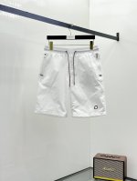 蒙口 三标齐全 2025夏季新款男士休闲短裤，高级定制面料透气面料 透气弹力舒适度极高，细节无可挑剔，顶级辅料配备，原版Logo设计理念，手感细腻柔软！上身版型