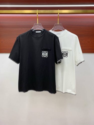 罗意威2025Ss新款经典圆领短袖，时尚百搭经典元素打造精致工艺专柜面料，顶级元素融合打造，经典短袖3标齐全，潮男时尚，无论是上身舒适度还是都是无可比拟的存在，