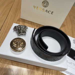 上新 配专柜礼盒包装 范思哲双头腰带 银 金两个带头 随意搭配 腰带也是一个象征着身份高品质西欧专柜同步 一条双头 可替换用戴专柜升级代购全套原厂包装 专柜礼盒