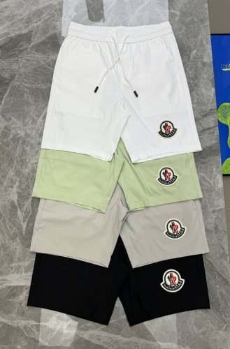 Moncle*蒙口25S五分短裤！经典小帽子标识.简单高级.高密冰感四面弹轻薄面料.上身无束缚感，舒适透气.男女同款！颜色：黑色.白色.灰色.浅绿.三标齐！码数