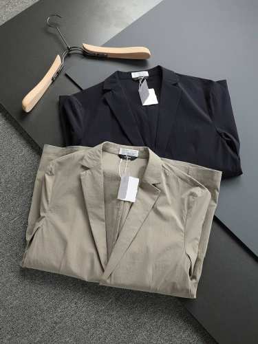 2025早出春夏新款Brun*Llo Cucin*Lli男士高端商务休闲西服外套 单西。颇具意大利典型风格、低调且奢华，优雅且高贵，每一个细节都在力证品牌自身的
