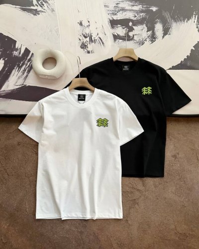 kolon Sport 可隆25Ss 夏新款短袖T恤 海外版 男女同款 双面液氨面料升级，采用日本液氨丝光工艺双面处理 液氨技术能使棉纤维膨胀后收缩，比普通丝光