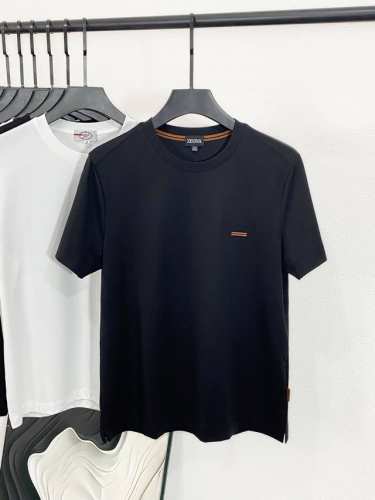 新品 Ez家男士经典休闲针织提花圆领衫，高端洋行渠道货，25年春夏新品，纯正血统品质，原厂代工出品， 直供全球柜台货！！独家售卖！！ 品相与面料工艺都极为拔尖的