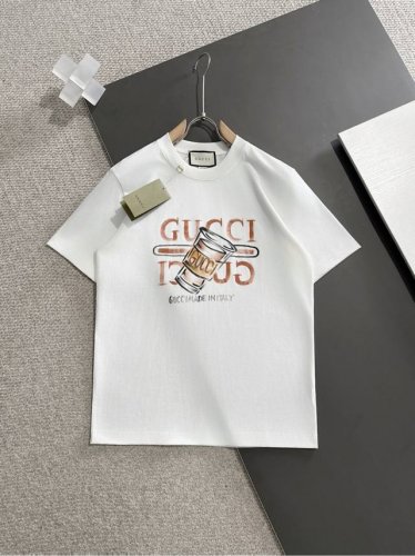 g家 25Ss春夏新款圆领短袖 专柜同步 高端品质 独家定制面料 更加轻薄透气 定制Logo 时尚感强 黑色 白色 码数S-Xxl