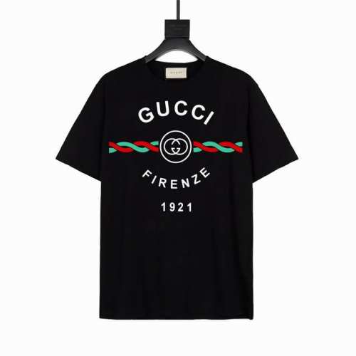 款号:Y05 批 90 尺码：S M L Xl 颜色：黑色、米杏色 白色 古驰Gucci、古驰 20Ss早春新款G家周年纪念庆典1921印花圆领短袖T恤男女同款